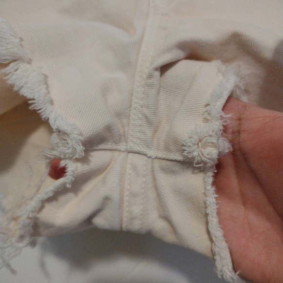 J Brand - Sherbet Cut Off Short - Picture 7 of 13